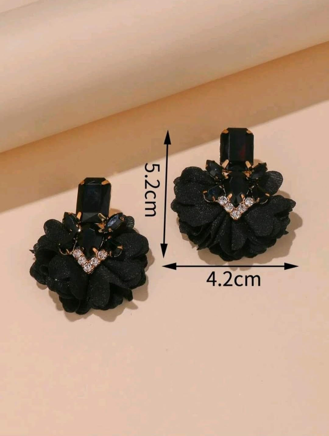 Rhinestone and Flower Decor Stud Earrings