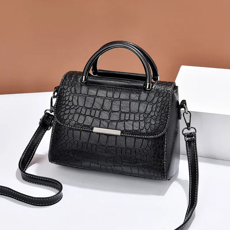 Women's Small All Seasons Pu Leather Classic Style Handbag